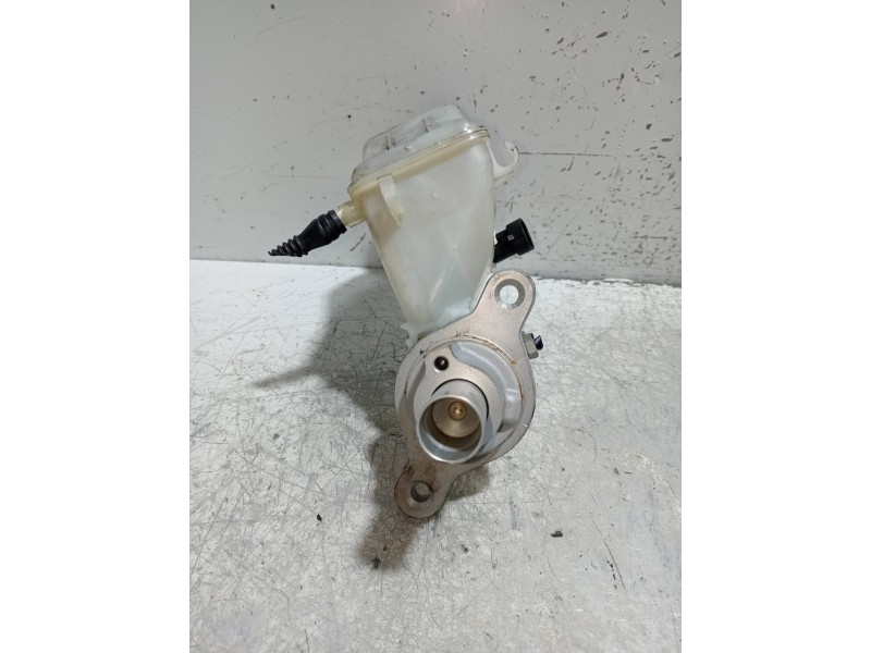 Recambio de bomba freno para opel corsa d 1.2 16v lpg referencia OEM IAM 0204051127  
