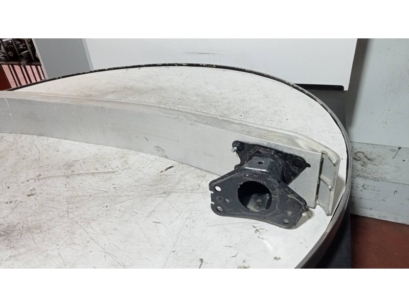 Recambio de refuerzo paragolpes trasero para lexus nx 300h 4wd referencia OEM IAM   