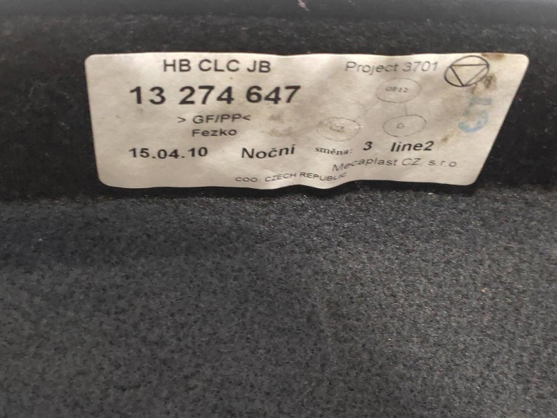 Recambio de bandeja trasera para opel insignia berlina cosmo referencia OEM IAM 13274647  