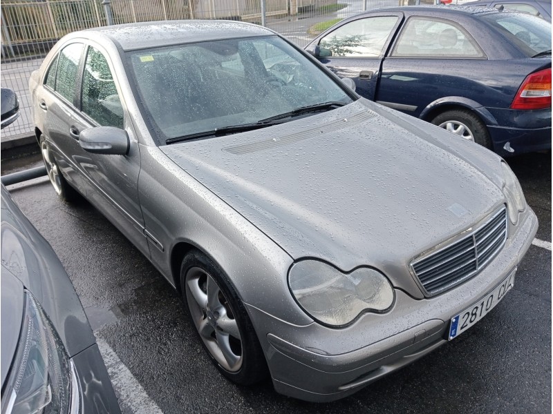 mercedes clase c (w203) berlina del año 2003