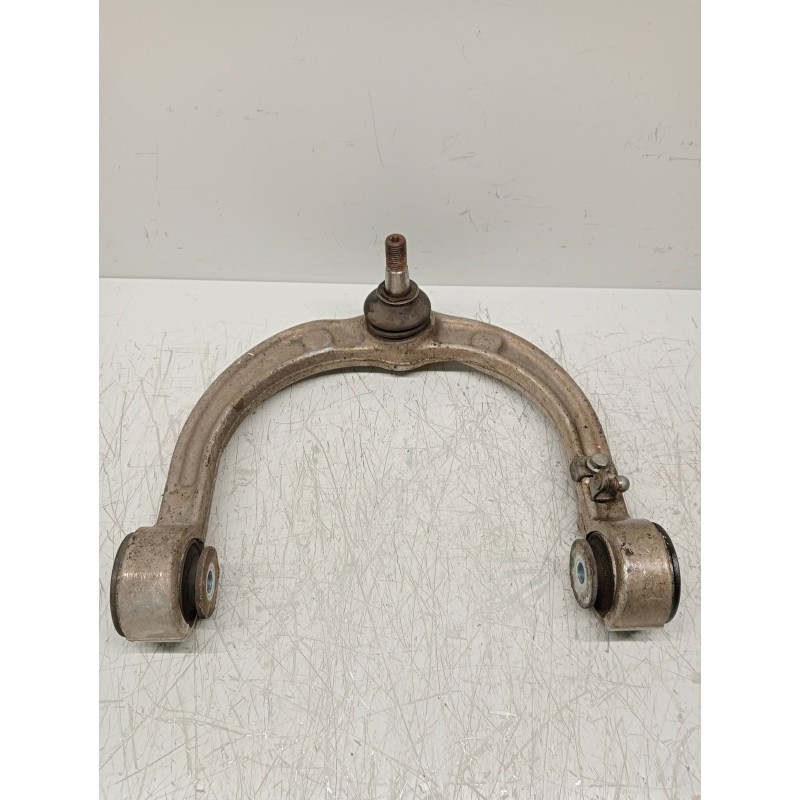 Recambio de brazo suspension superior delantero derecho para mercedes clase m (w164) 320 / 350 cdi (164.122) referencia OEM IAM 