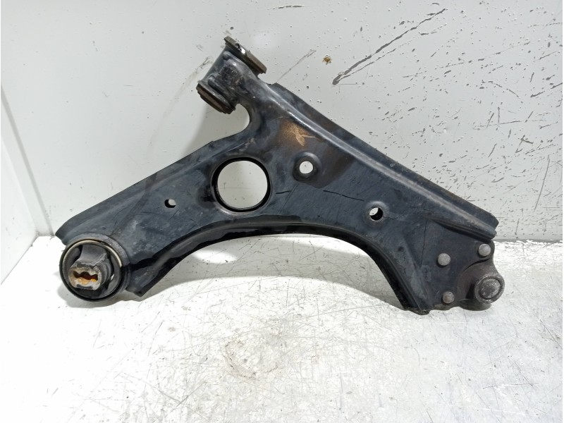 Recambio de brazo suspension inferior delantero izquierdo para fiat doblo active referencia OEM IAM   