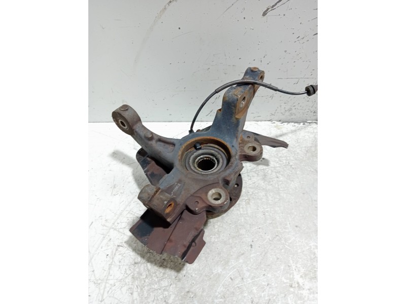 Recambio de mangueta delantera izquierda para fiat doblo active referencia OEM IAM   