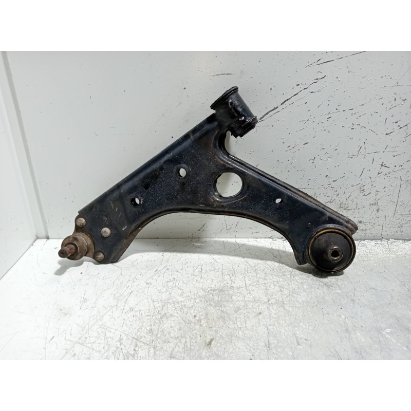 Recambio de brazo suspension inferior delantero izquierdo para opel corsa d 1.2 16v lpg referencia OEM IAM   