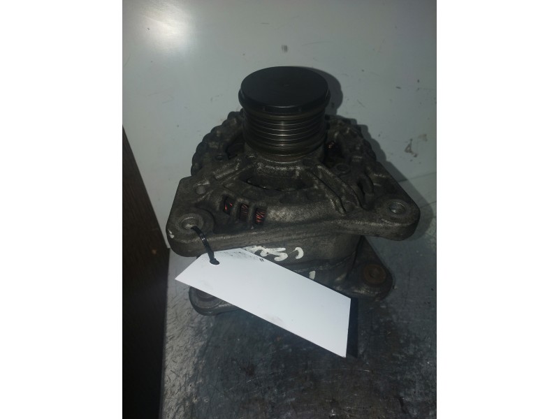 Recambio de alternador para renault modus confort dynamique referencia OEM IAM 0124425029  