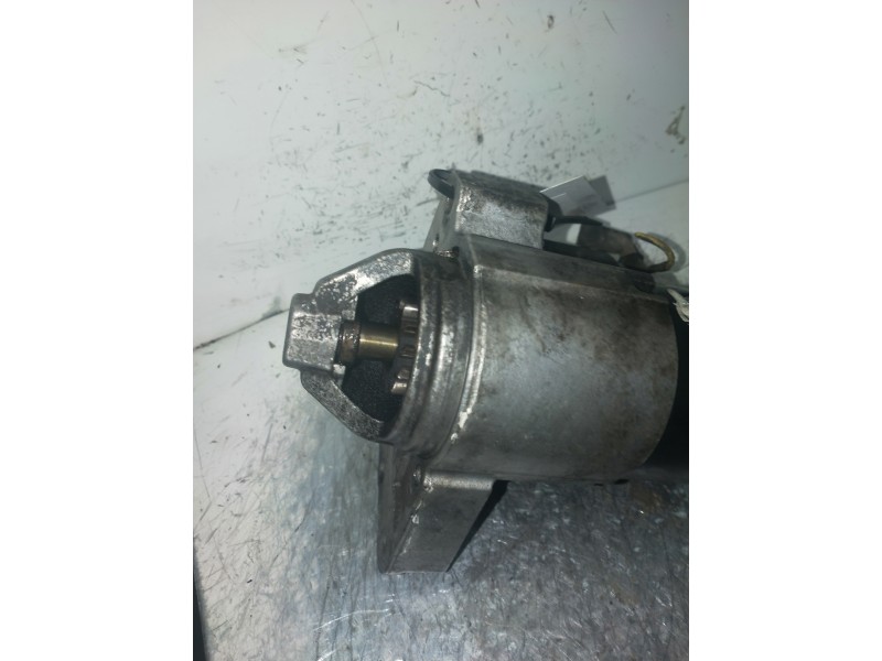 Recambio de motor arranque para peugeot 407 sr confort referencia OEM IAM M000T22471  