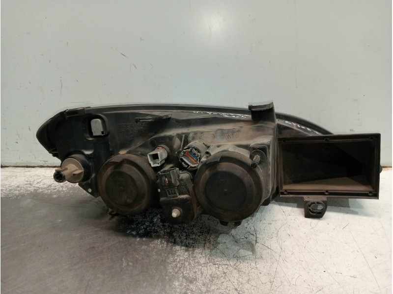 Recambio de faro izquierdo para nissan primera berlina (p11) básico referencia OEM IAM 89003044 26060 