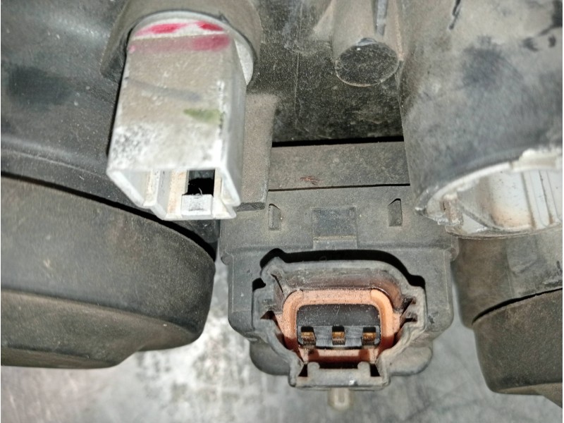 Recambio de faro izquierdo para nissan primera berlina (p11) básico referencia OEM IAM 89003044 26060 