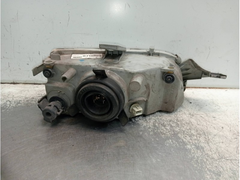 Recambio de faro izquierdo para fiat punto berlina (176) 1.2 cat referencia OEM IAM 46402650  
