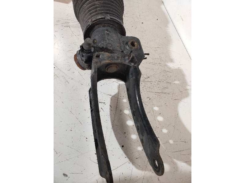 Recambio de amortiguador delantero derecho para volkswagen touareg (7la) 2.5 tdi referencia OEM IAM 7L6412022AF  