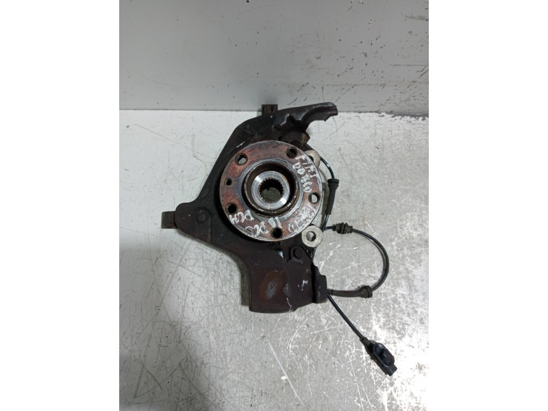 Recambio de mangueta delantera derecha para fiat doblo active referencia OEM IAM   