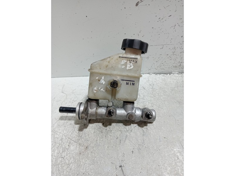 Recambio de bomba freno para kia cee´d 1.6 cat referencia OEM IAM   