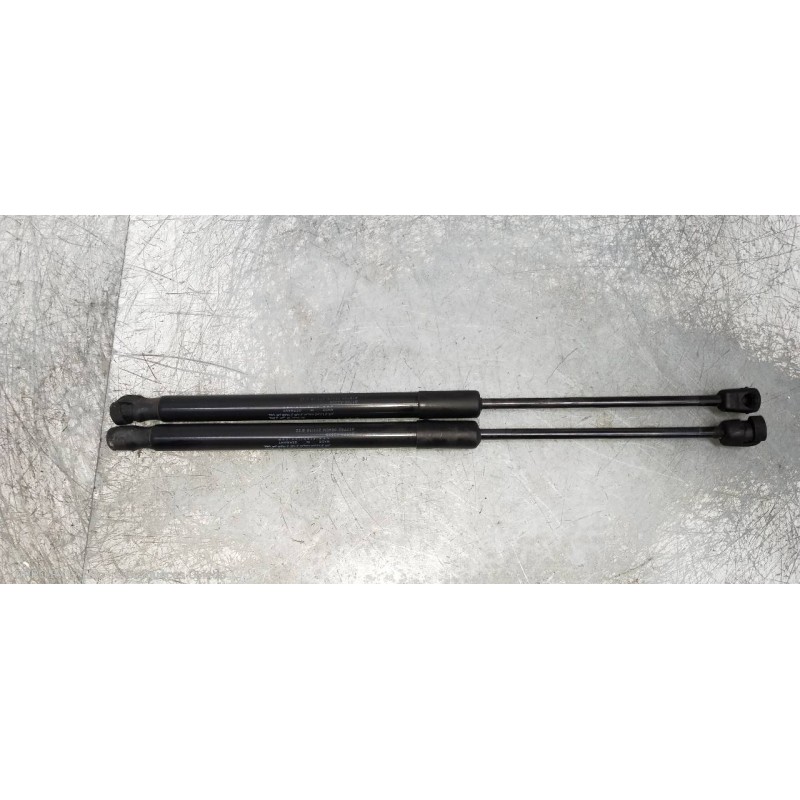 Recambio de amortiguadores maletero / porton para kia cee´d sporty wagon tech referencia OEM IAM 4187380640 4177820640 
