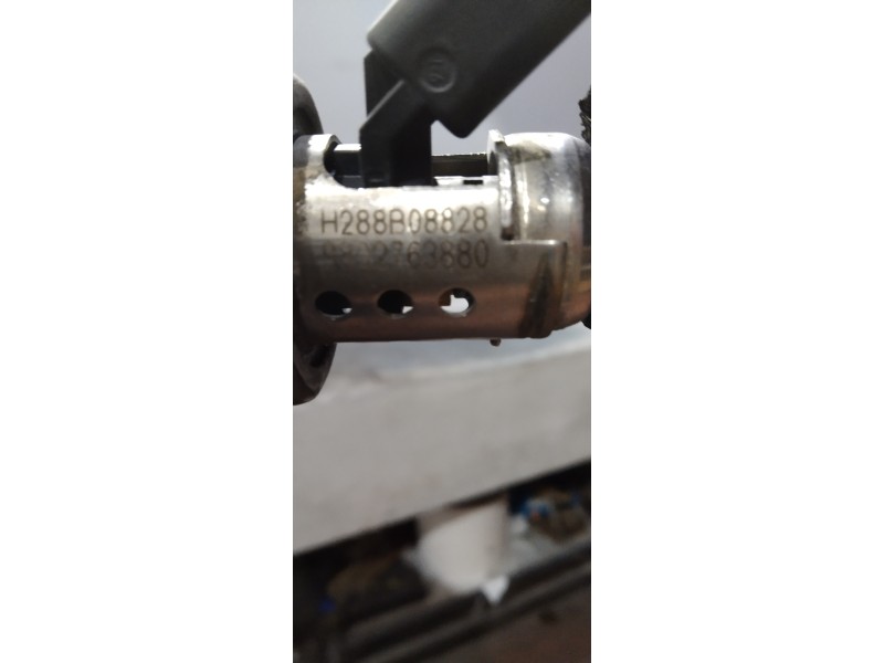 Recambio de inyector para peugeot 3008 gt line referencia OEM IAM 9802763880 H288B08828 