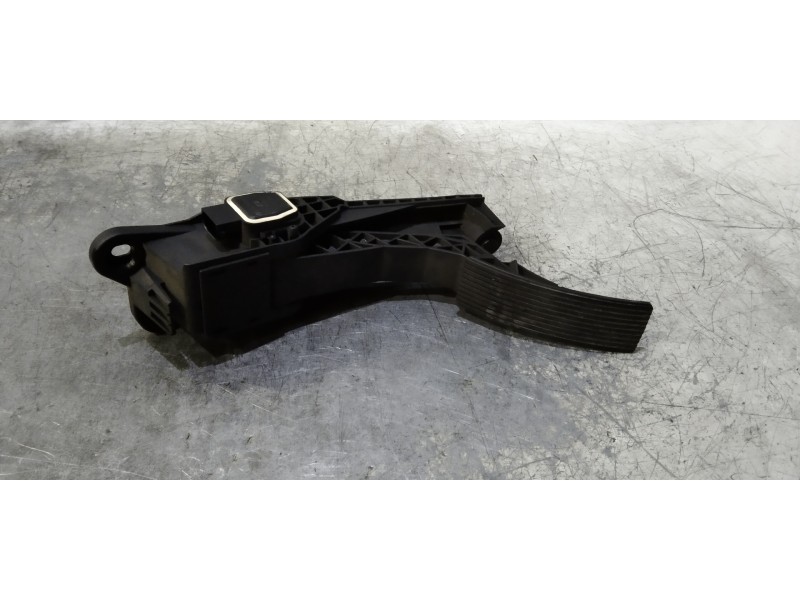 Recambio de potenciometro pedal para mercedes clase m (w164) 320 / 350 cdi (164.122) referencia OEM IAM A1643000004  