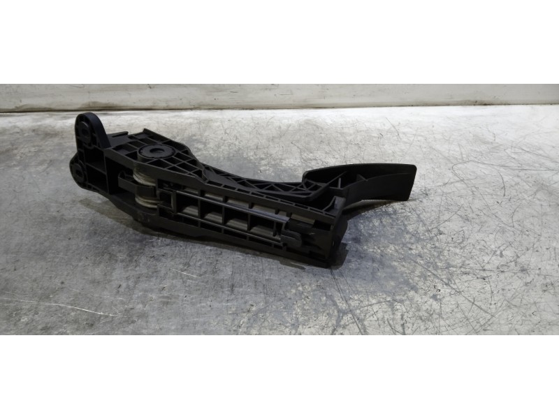 Recambio de potenciometro pedal para mercedes clase m (w164) 320 / 350 cdi (164.122) referencia OEM IAM A1643000004  