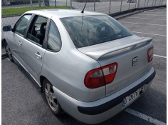 seat cordoba berlina (6k2) del año 2000 2