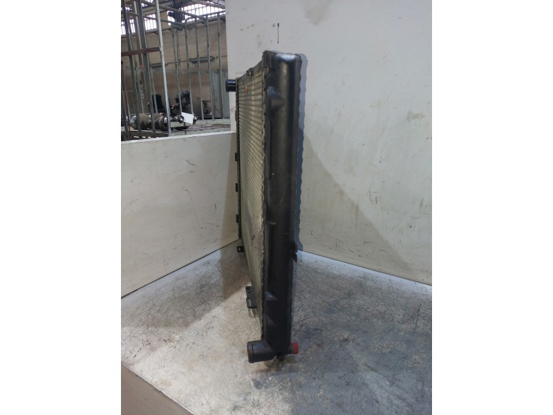 Recambio de radiador agua para mercedes clase e (w124) berlina referencia OEM IAM    Recambio de radiador agua para mercedes clase e (w124) berlina referencia OEM IAM