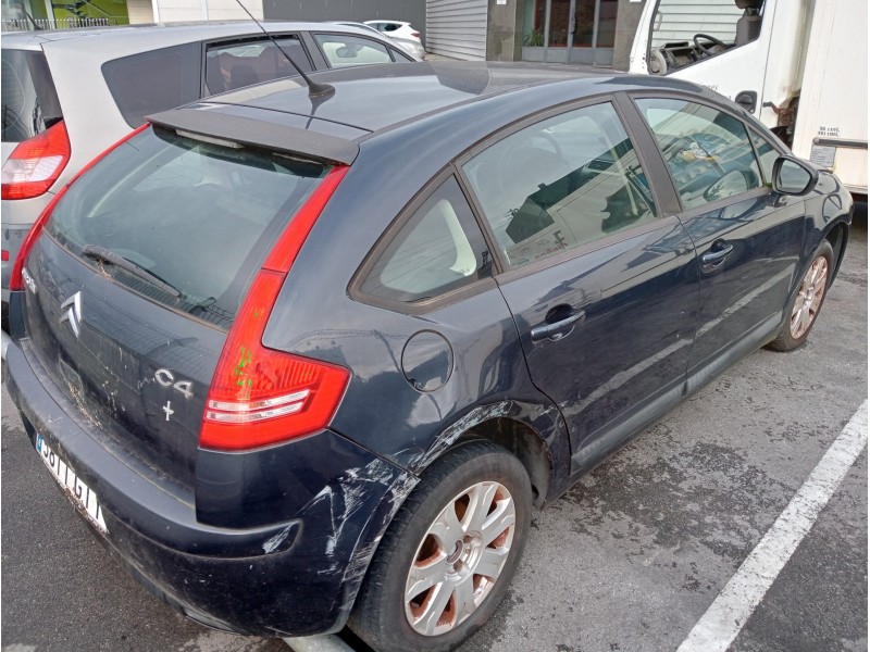 citroen c4 berlina del año 2010