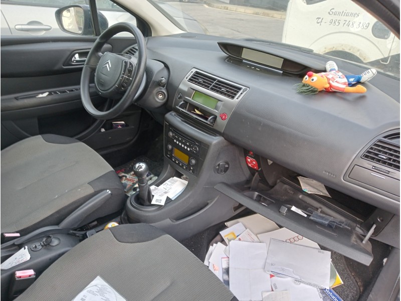 citroen c4 berlina del año 2010