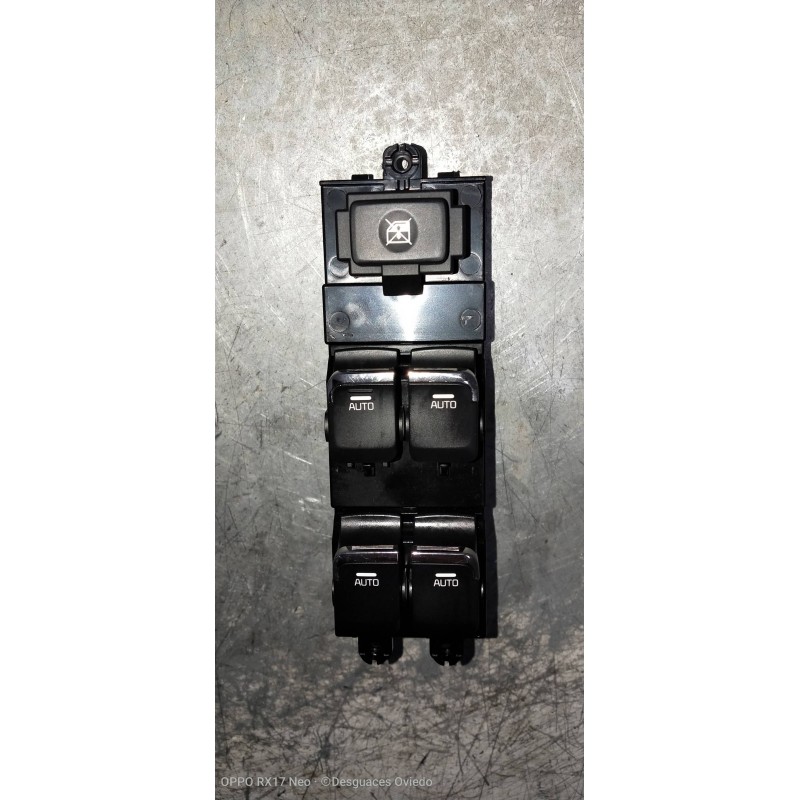 Recambio de mando elevalunas delantero izquierdo para kia cee´d sporty wagon tech referencia OEM IAM 93570A2200 4C24901000 