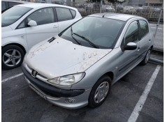 peugeot 206 berlina del año 2002
