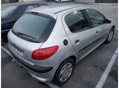 peugeot 206 berlina del año 2002 2
