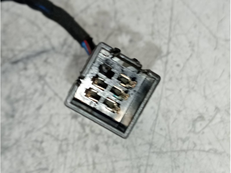 Recambio de retrovisor izquierdo para opel zafira a blue line referencia OEM IAM 24462375  