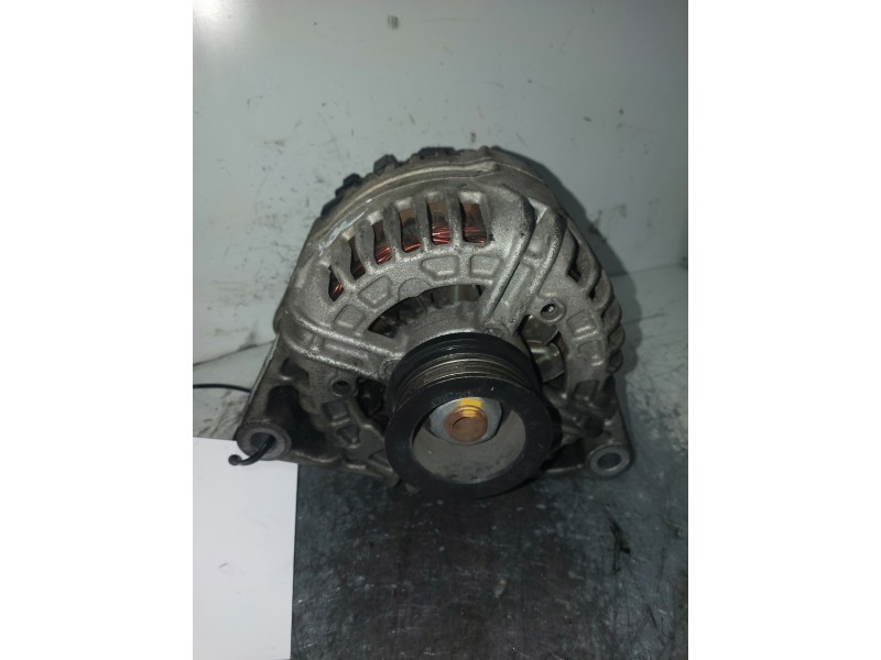 Recambio de alternador para opel corsa d 1.2 16v lpg referencia OEM IAM 0124425023  
