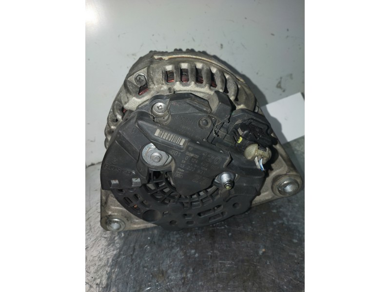 Recambio de alternador para opel corsa d 1.2 16v lpg referencia OEM IAM 0124425023  