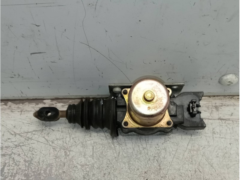 Recambio de motor cierre centralizado delantero derecho para jeep cherokee (xj) 2.5 jamboree referencia OEM IAM 5045719  