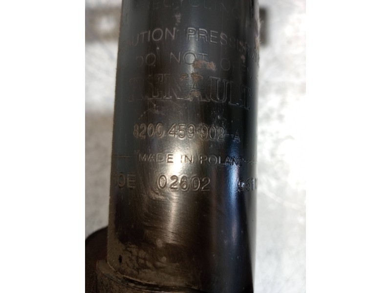 Recambio de amortiguador delantero derecho para renault scenic ii authentique referencia OEM IAM 8200459902A  