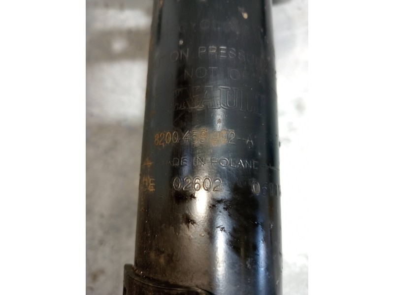 Recambio de amortiguador delantero izquierdo para renault scenic ii authentique referencia OEM IAM 8200459902A  