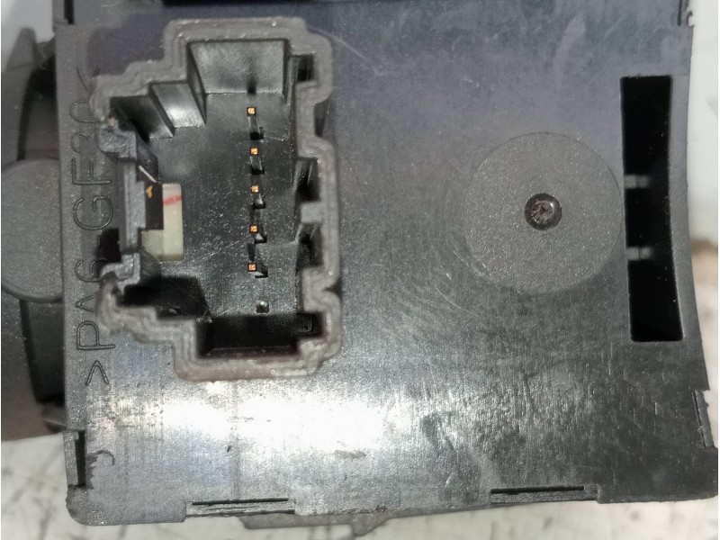 Recambio de mando limpia para jaguar s-type 2.7 v6 diesel executive referencia OEM IAM 2R8317A553  