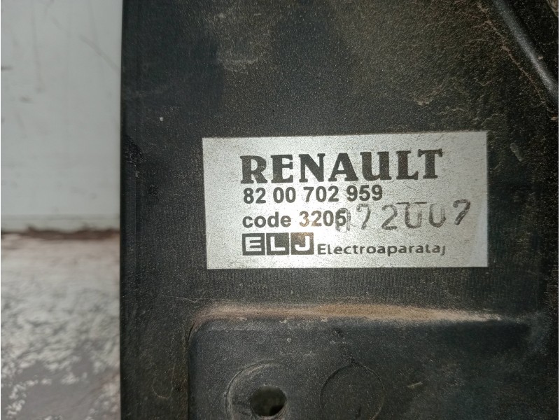 Recambio de electroventilador para dacia logan ambiance referencia OEM IAM 8200702959  
