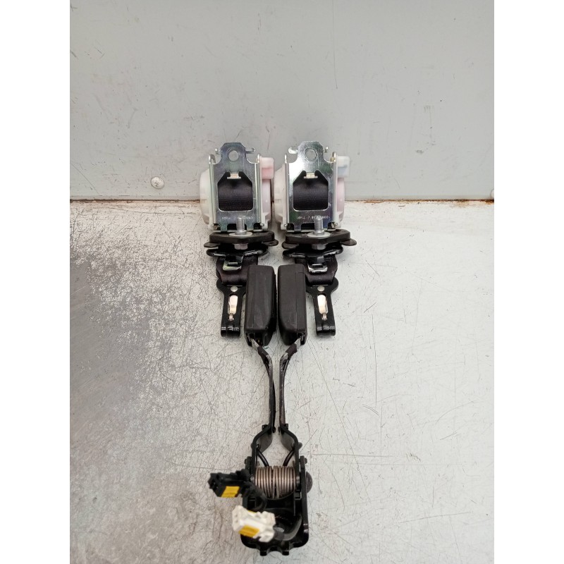 Recambio de juego cinturones trasero para citroen c4 grand picasso 1.6 16v hdi fap referencia OEM IAM   