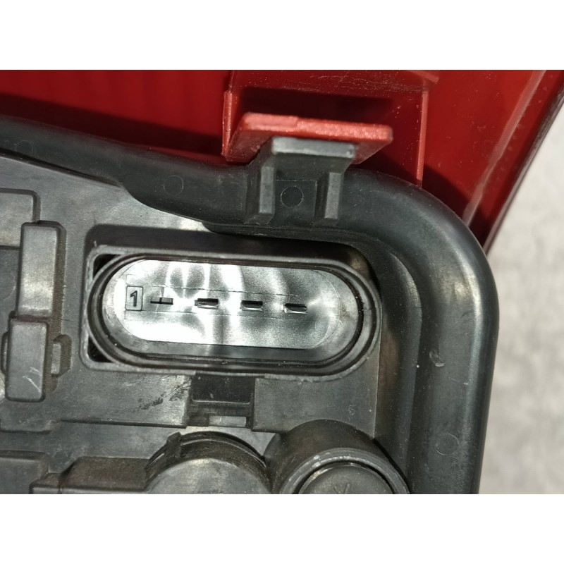 Recambio de piloto trasero derecho para audi a6 avant (4f5) 3.0 v6 24v tdi referencia OEM IAM 89317000  