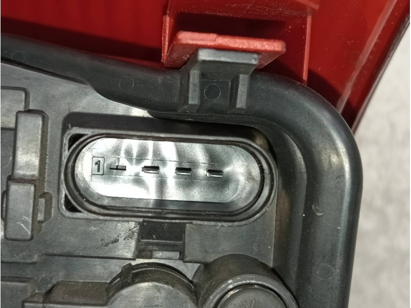 Recambio de piloto trasero derecho para audi a6 avant (4f5) 3.0 v6 24v tdi referencia OEM IAM 89317000  