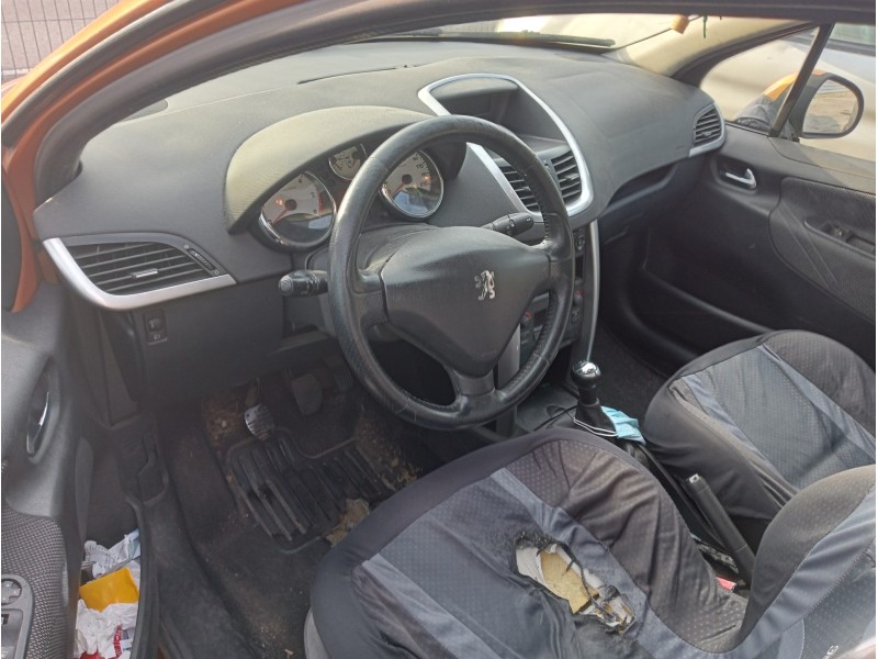 peugeot 207 del año 2006