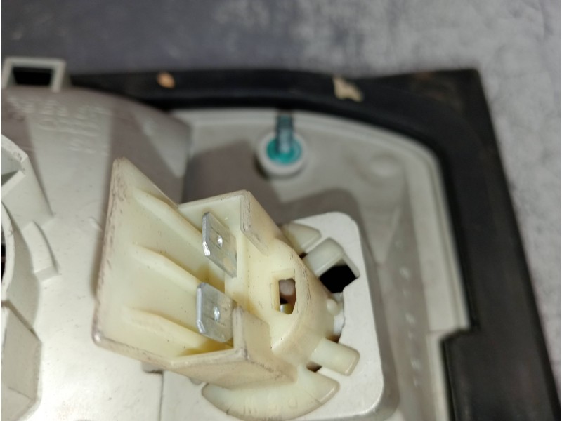 Recambio de piloto trasero izquierdo interior para audi a8 (d2) 2.5 tdi referencia OEM IAM   