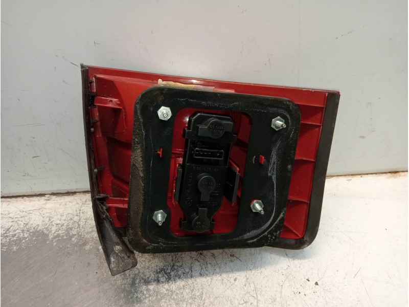 Recambio de piloto trasero derecho para audi a6 avant (4b5) 2.5 tdi quattro referencia OEM IAM 4B9945096D  