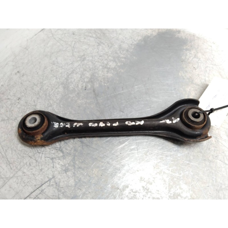 Recambio de brazo suspension inferior trasero derecho para mercedes clase c (w202) berlina 180 (202.018) referencia OEM IAM   