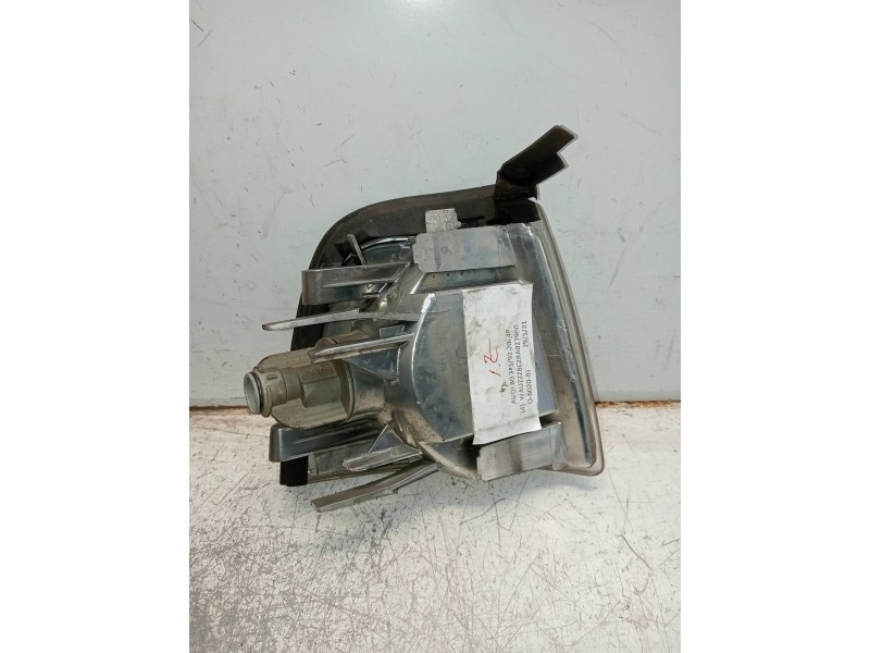 Recambio de piloto delantero izquierdo para audi 80 2.0 i referencia OEM IAM   