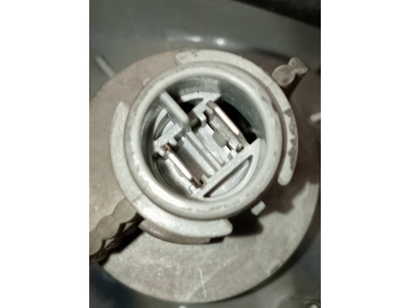 Recambio de piloto delantero izquierdo para audi 80 2.0 i referencia OEM IAM   