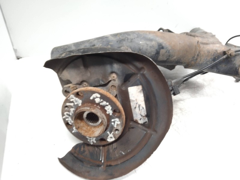 Recambio de mangueta trasera izquierda para fiat panda (169) 1.3 jtd 4x4 referencia OEM IAM   