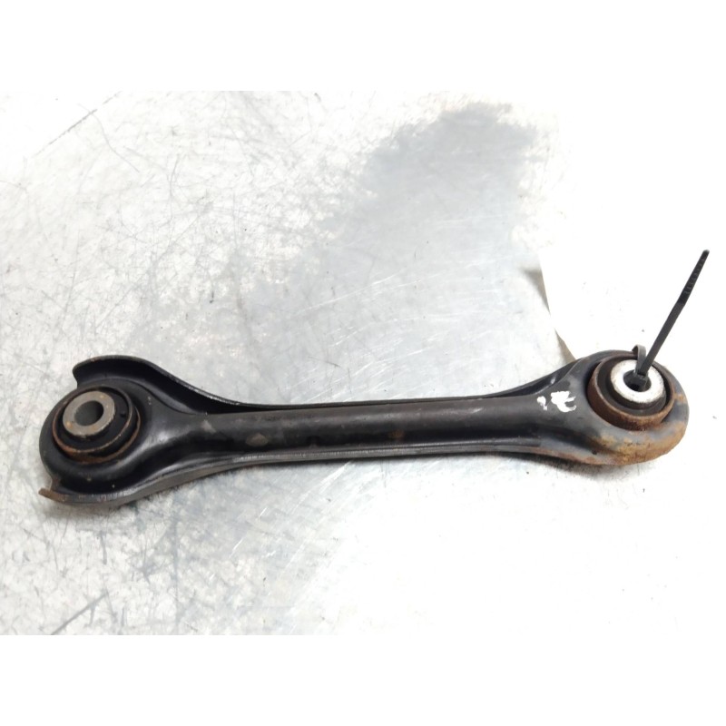 Recambio de brazo suspension inferior trasero izquierdo para mercedes clase c (w202) berlina 180 (202.018) referencia OEM IAM   
