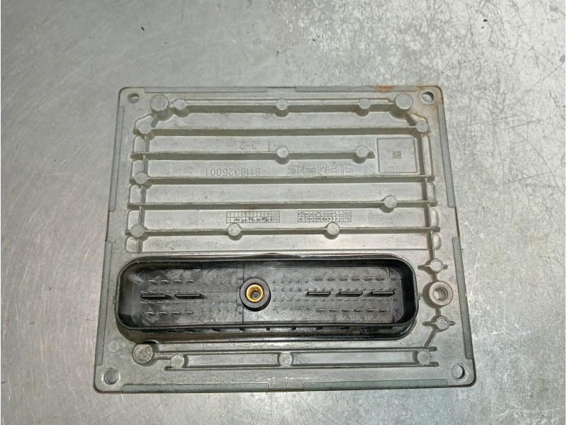 Recambio de centralita motor uce para ford focus berlina (cap) trend referencia OEM IAM 6M5112A650AAB  