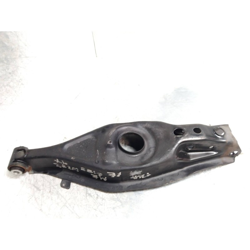 Recambio de brazo suspension inferior trasero izquierdo para mercedes clase c (w202) berlina 180 (202.018) referencia OEM IAM   