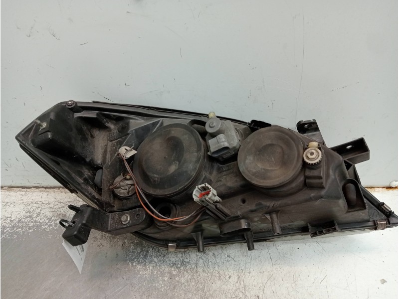 Recambio de faro izquierdo para nissan primera berlina (p12) acenta referencia OEM IAM   