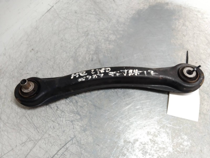 Recambio de brazo suspension inferior trasero izquierdo para mercedes clase c (w202) berlina 180 (202.018) referencia OEM IAM   